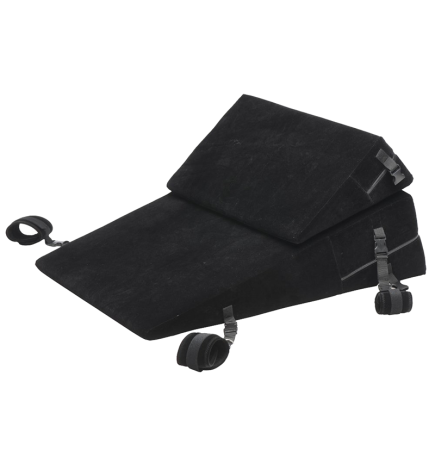 Bondage Cushion Set